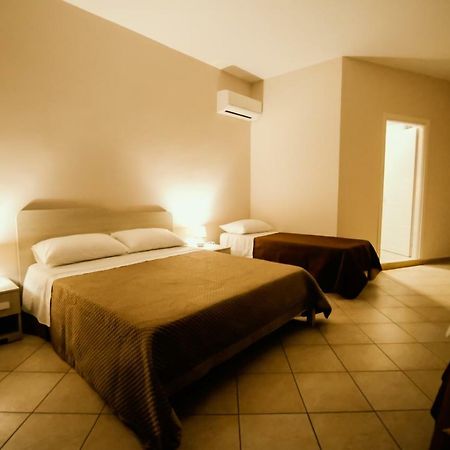 Don Fabrizio Rooms Палма де Монтекиаро Екстериор снимка